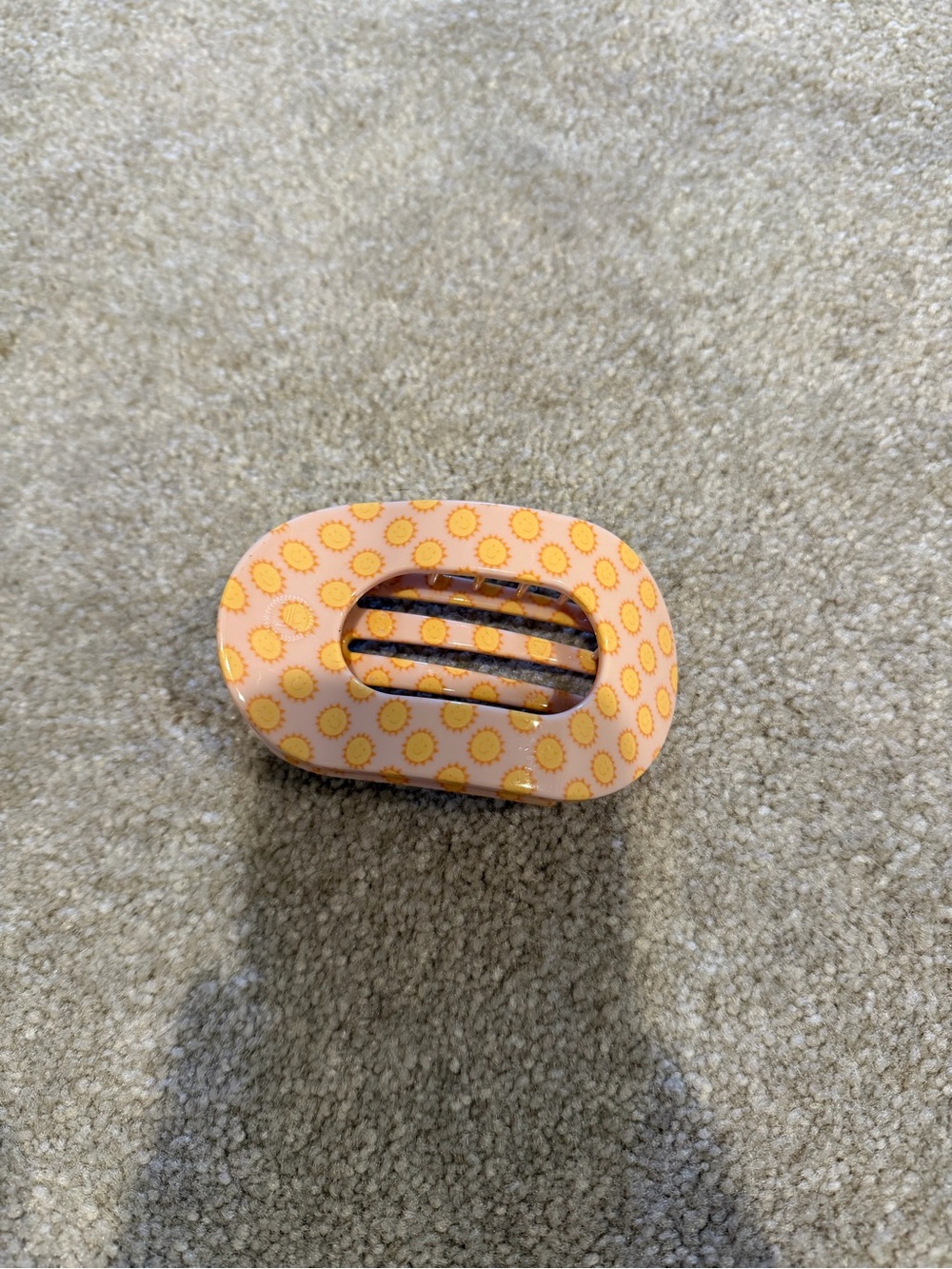 Cheerful Pink Sunburst Oval Hair Clip